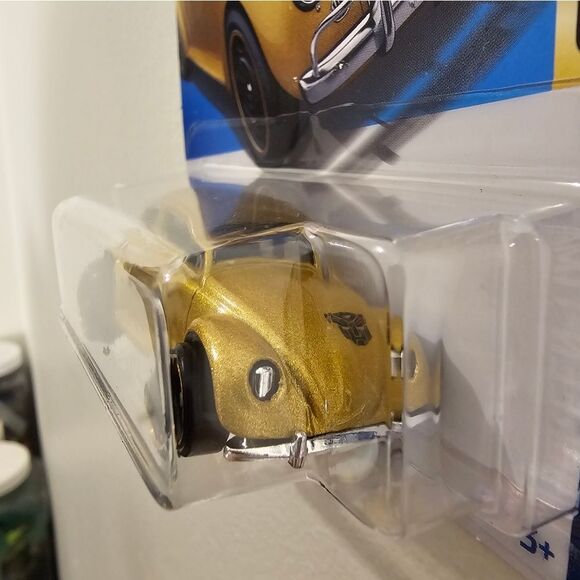 Hot Wheels Bumble Bee Transformers Bumblebee Beetle Volkswagen Bug Hotwheels Car - Picture 3 of 6